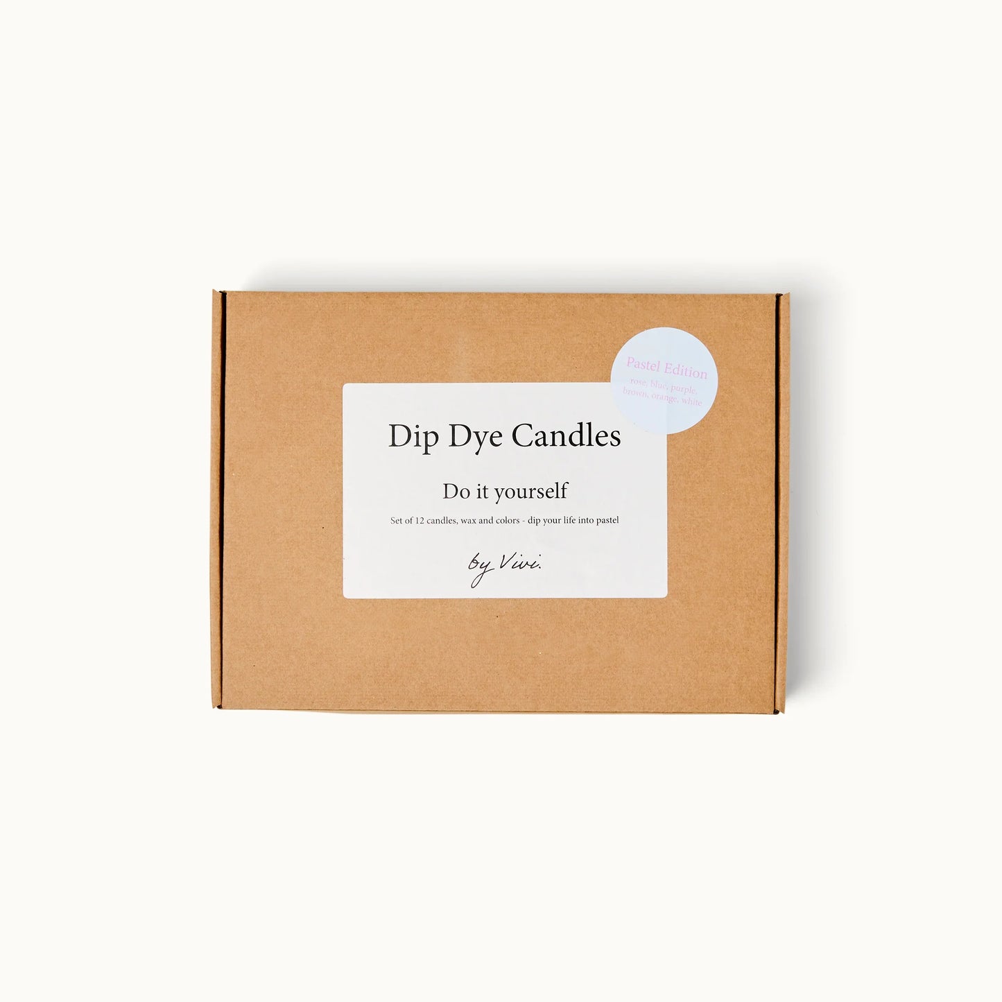 Verpackung des DIY-Kits DipDye Kerzen mit der Aufschrift Dip Dye Candles do it yourself.