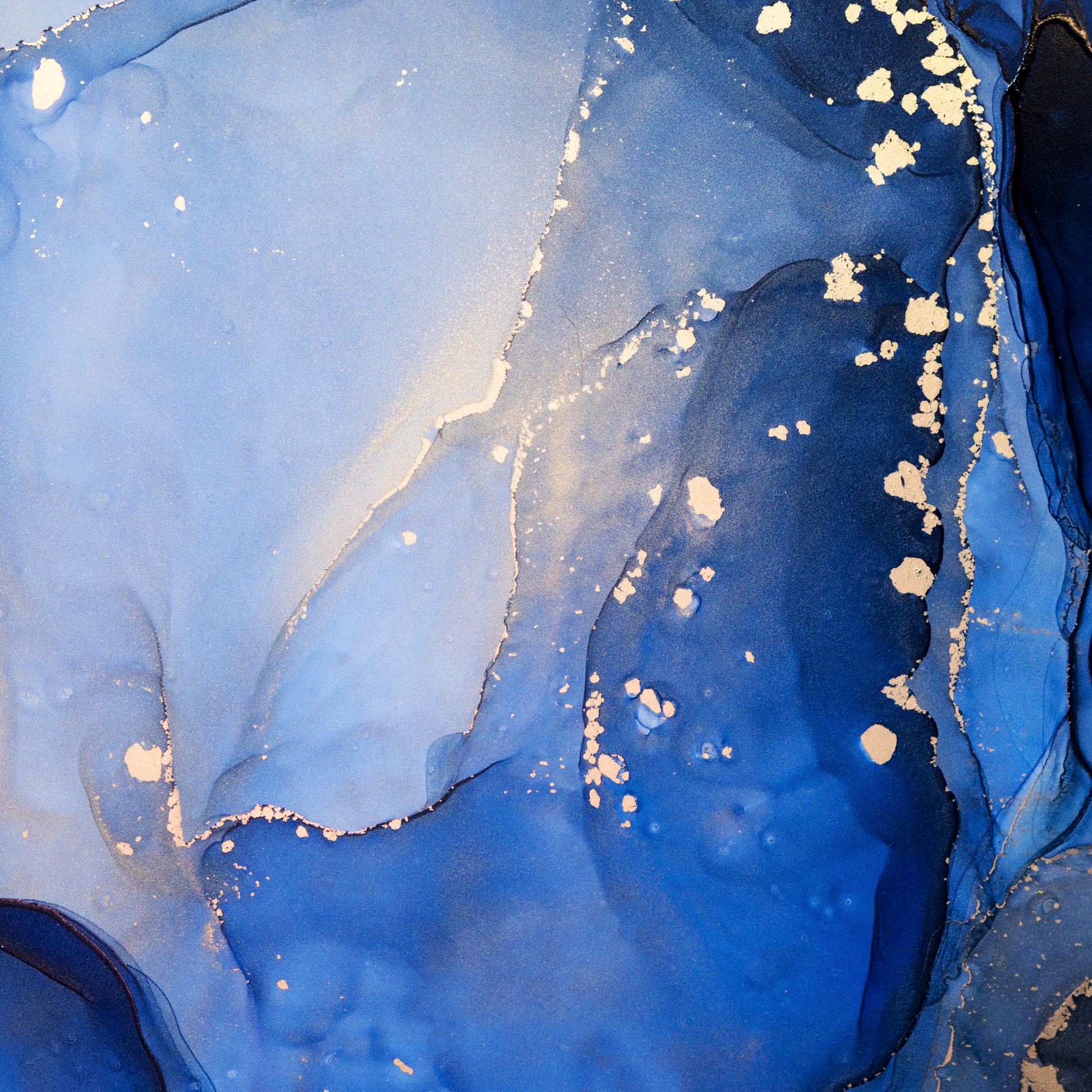 Blauer Farbverlauf mit goldenen Elementen - Alkoholtinte