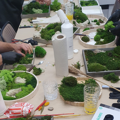 Moosbild: Gestalte 2 Bilder