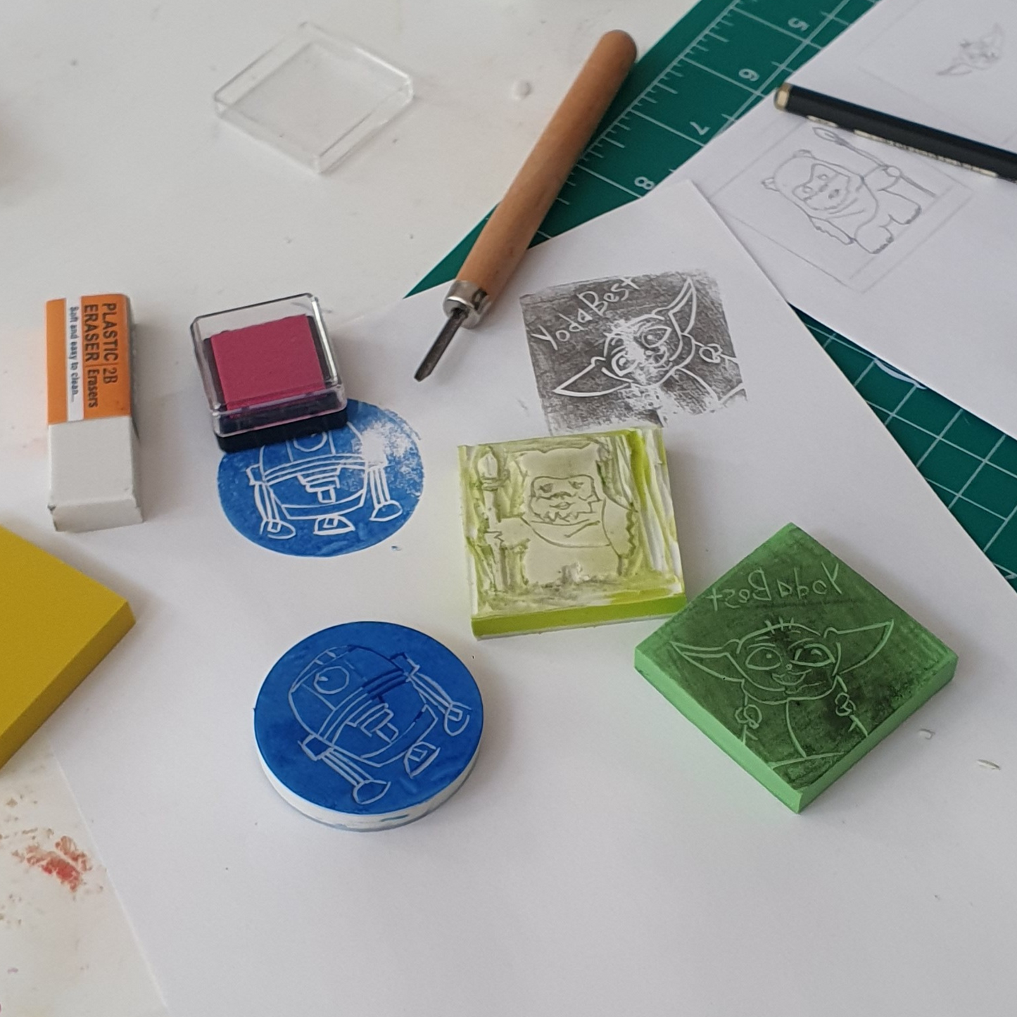Stamp & Style: Stempel schnitzen & Textildruck